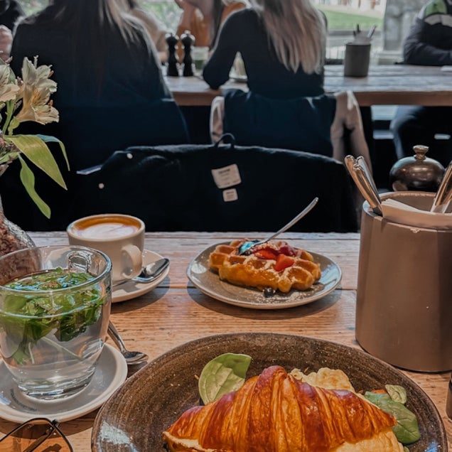 breakfast photo