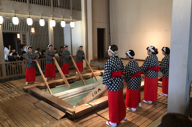 草津の定番 湯畑と食べ歩きを楽しむ旅 群馬 草津温泉の旅行モデルコース こころから