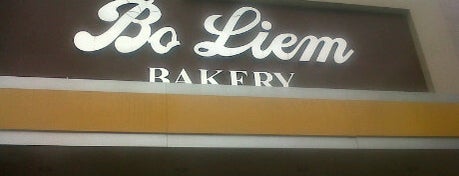 Bo Liem Bakery is one of Lokasi Makan di Mojokerto.