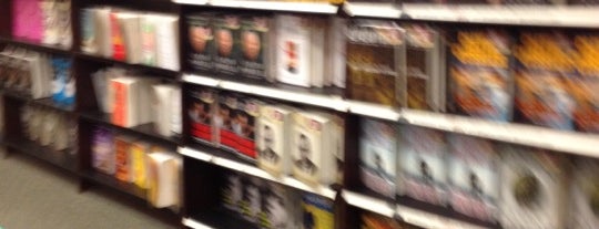 Barnes & Noble is one of Jordan'ın Beğendiği Mekanlar.