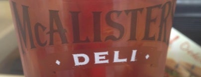 McAlister's Deli is one of Lauraさんのお気に入りスポット.