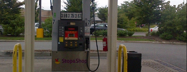 Stop & Shop Gas Station is one of Markさんのお気に入りスポット.