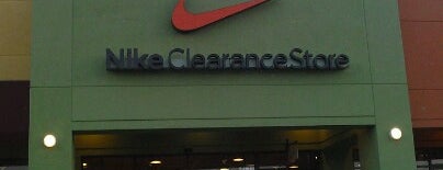 Nike Factory Store is one of Posti che sono piaciuti a Kindra.
