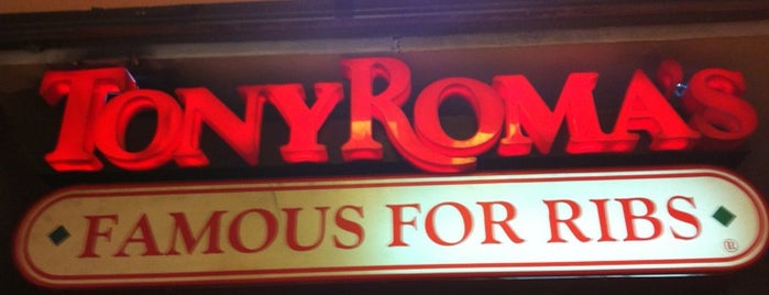Tony Roma's Ribs, Seafood, & Steaks is one of Carnes.