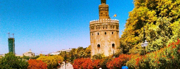 Torre del Oro is one of Sevilha.