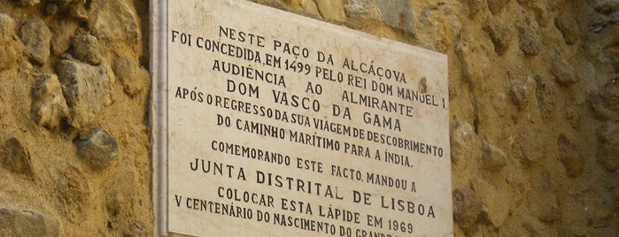 Castillo de San Jorge is one of PATRIMÔNIO Histórico de Portugal e, da Humanidade.