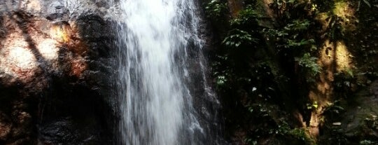Sg. Pisang Waterfall is one of Lugares favoritos de Chew.