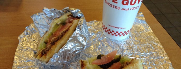 Five Guys is one of สถานที่ที่บันทึกไว้ของ Felicia.