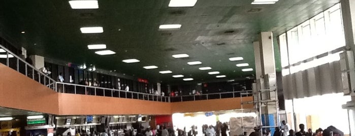 Murtala Muhammed International Airport (LOS) is one of Paddy'ın Beğendiği Mekanlar.