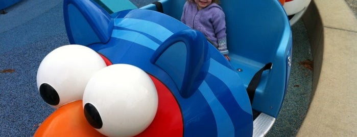 Sesame Place - Flyin' Fish is one of Lugares favoritos de Shyloh.