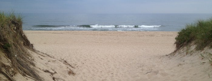 Atlantic Avenue Beach is one of Best Places In Amagansett.