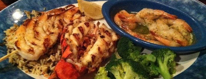 Red Lobster is one of The 13 Best Places for Snow Crabs in Fort Lauderdale.