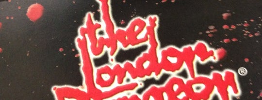The London Dungeon is one of Lugares favoritos de Elena.