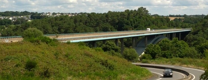 Pont du Morbihan is one of Bretagne.