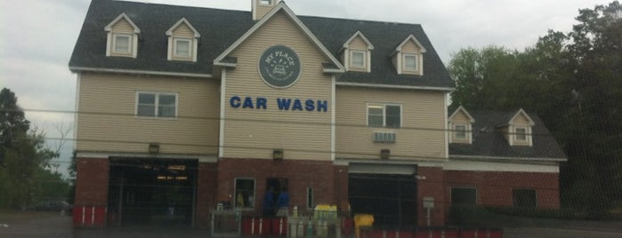 Splash Car Wash is one of Locais curtidos por Jamie.