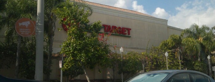 Target is one of Locais.