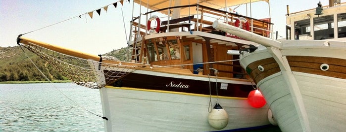Skradin - Skradinski Krka Boat is one of Locais curtidos por Jukka.