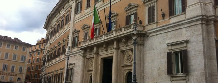 Piazza di Montecitorio is one of Roma.