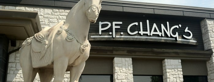 PF Chang's is one of Lugares favoritos de Megan 🐶.
