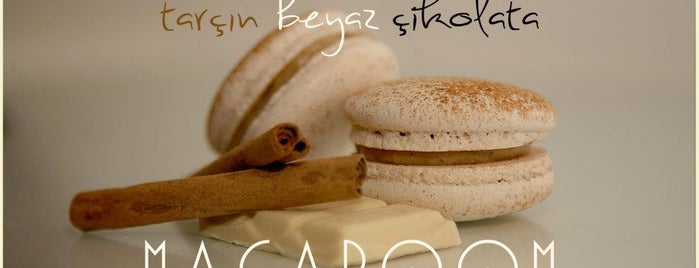 Macaroom Macaron & Showcake is one of Lugares favoritos de Buğlem.