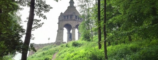 Kaiser-Wilhelm-Denkmal is one of Sehenswürdigkeiten in OWL.