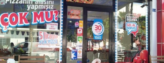 Domino's Pizza is one of Posti che sono piaciuti a Deniz.