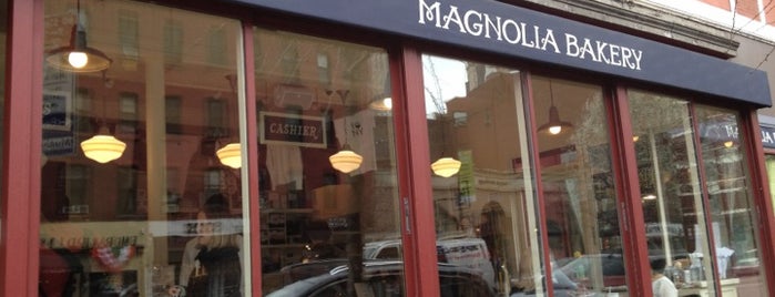 Magnolia Bakery is one of NYC Must Eat.
