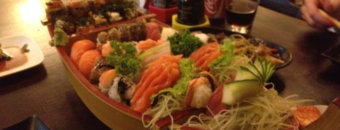 Wok Sushi is one of สถานที่ที่ Amanda ถูกใจ.
