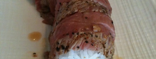 Sushi Hana Fusion Cuisine is one of Orte, die Kevin gefallen.