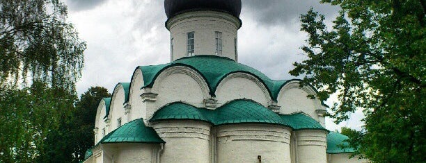 Александровский кремль is one of สถานที่ที่ Анна ถูกใจ.