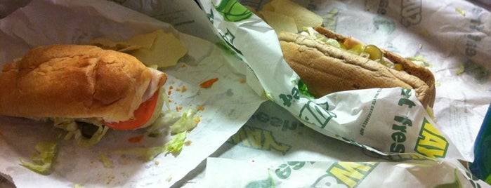 SUBWAY is one of Places With Mostly Bad Reviews #2.