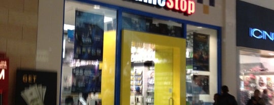 GameStop is one of Kimmie'nin Beğendiği Mekanlar.