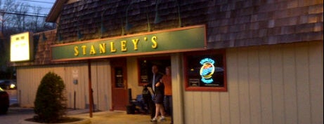 Stanley's Tavern is one of Favorite Restaurants in Wilmington.