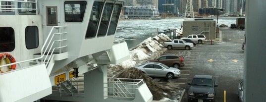 Billy Bishop Toronto City Airport Ferry is one of Aptraveler'in Beğendiği Mekanlar.