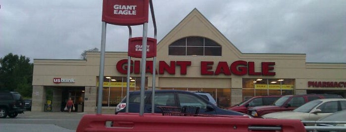 Giant Eagle Supermarket is one of Places I go regularly.