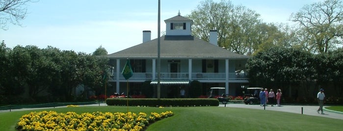 Augusta National Golf Club is one of Lugares favoritos de Trevor.