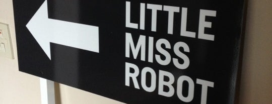 Little Miss Robot is one of Ghent Geek Valley.