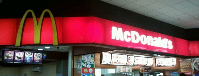 McDonald's is one of Shopping Tacaruna.