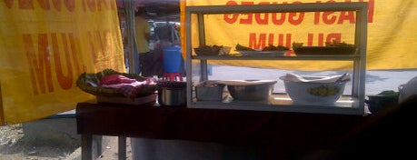 Nasi pecel madiun ibu jumadi is one of Street Food.