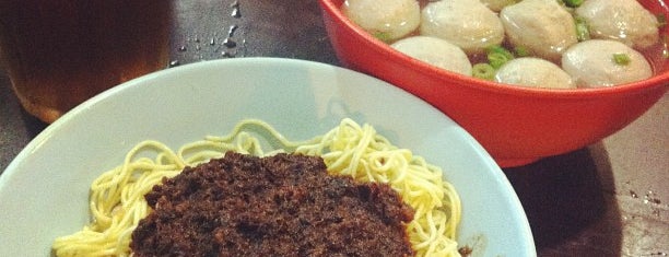 Restoran Soong Kee Beef Ball Noodle (颂记牛肉丸粉) is one of Other Places.