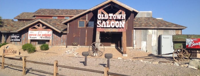 Old Town Saloon is one of สถานที่ที่ Valerie ถูกใจ.