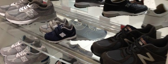 New Balance 東京 is one of JAPAN ⁄ TOKYO.