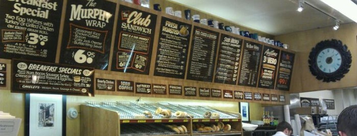 Manor Deli is one of Kimmie's Saved Places.