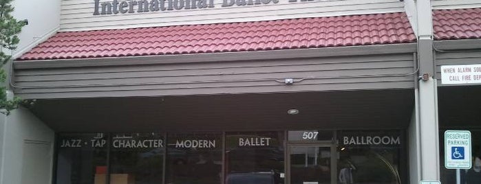 International School of Classical Ballet is one of Tempat yang Disukai Rebeca.