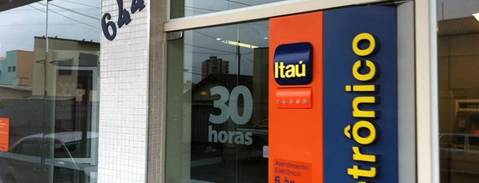Banco Itaú is one of Posti che sono piaciuti a Alexandre Arthur.
