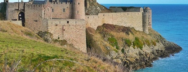 Fort-la-Latte is one of Discover Europe!.