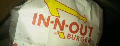 In-N-Out Burger is one of My vacation @ CA.