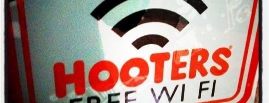 Hooters is one of Places I Visit : Atlanta.