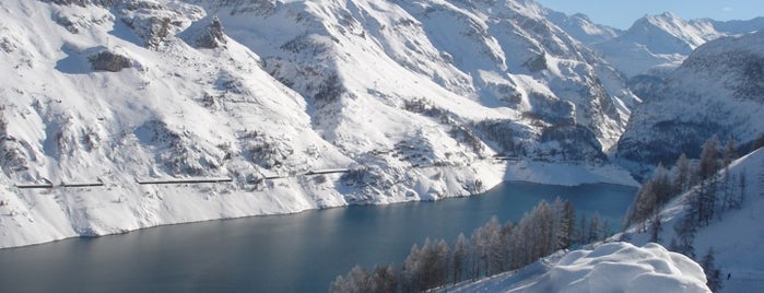 Tignes is one of Station de ski.