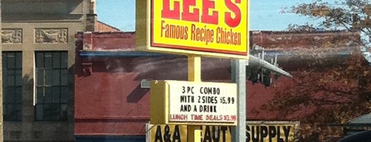 Lee's Famous Recipe Chicken is one of Locais salvos de Chai.